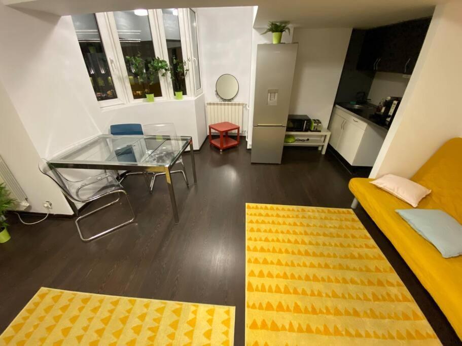 Green Apartment 43 Bucureşti Exterior foto